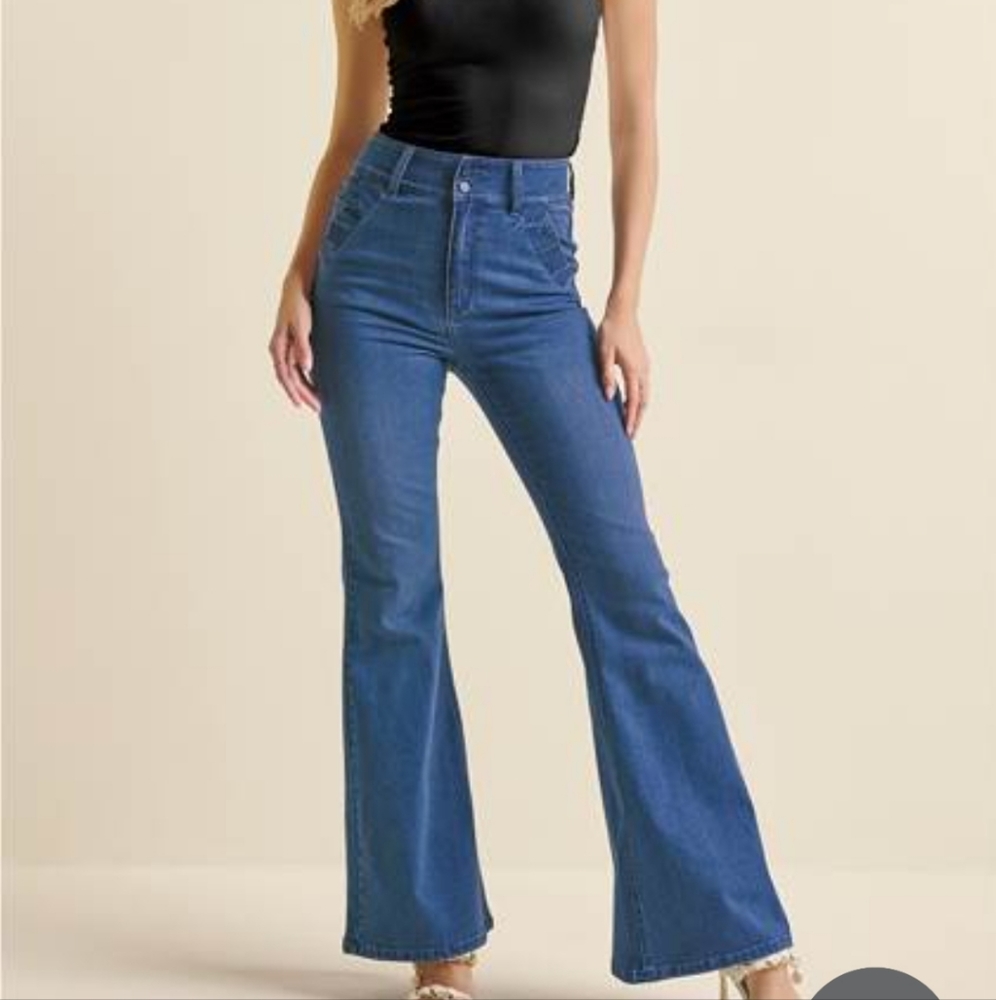 NWOT Venus high waist flare jeans